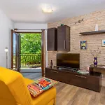 1 Bedroom Lovely In